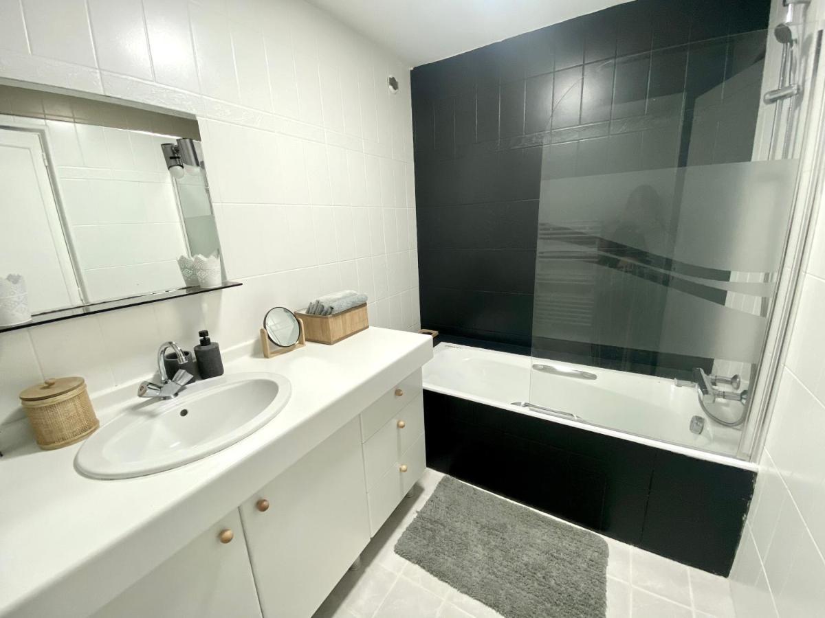 Quimper: T3 Avec Vue Cathedrale Proche Gare Apartment Exterior foto